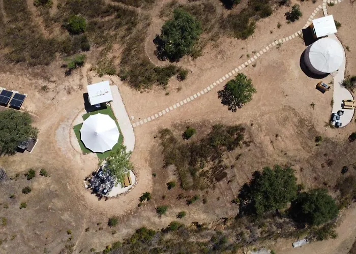 Quinta Glamping בית חווה Venda Nova (Faro)